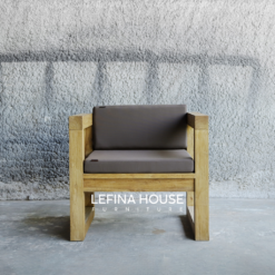Kursi sofa teras minimalis kayu jati solid dengan jok abu-abu elegan model Nando