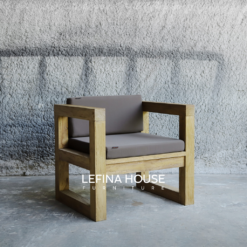 Kursi sofa teras minimalis kayu jati dengan jok abu-abu elegan model Nando dari Lefina House