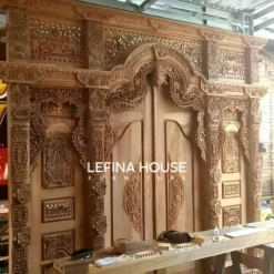 Dekorasi gebyok ukir Jawa dari kayu jati model LGYK003