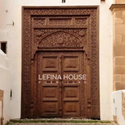 Rumah gebyok jati gaya klasik Jawa dengan sentuhan desain modern dan finishing natural