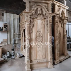 Gebyok Bali ukiran kayu jati dengan sentuhan khas dan finishing melamine natural gaya klasik