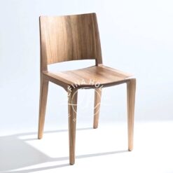 Kursi kayu minimalis tanpa bantalan empuk