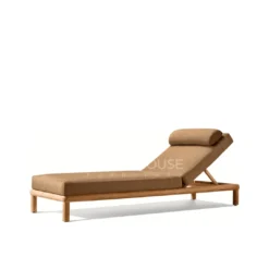 Lounger panjang minimalis untuk bersantai di taman