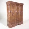 Lemari Kayu Jati 3 Pintu Peluru Ukiran Megah LLPK006 - Furniture Jepara Klasik oleh Lefina House Furniture Jepara