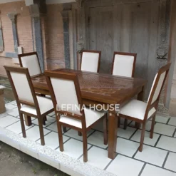 Set kursi makan jati minimalis dengan dudukan jok empuk