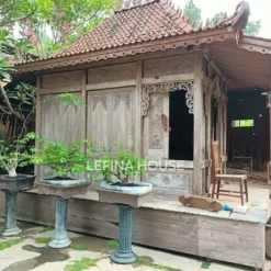 Rumah Kayu Jati Lama Antik bergaya etnik Jawa dengan desain mewah dan nilai budaya tinggi - LZRK001