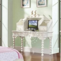 Meja rias super mewah YOMB026 dengan detail ukiran berat pada kaki.