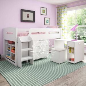 Set loft bed YOTT038 dengan meja belajar dan lemari laci di bawah.