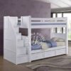 Tempat tidur tingkat YOTT057 warna putih dengan tangga yang berfungsi sebagai laci.