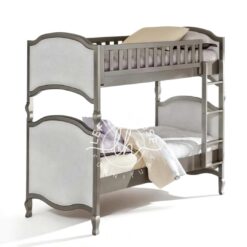 Tempat tidur tingkat klasik YOTT070 dengan sandaran dari jok kain.